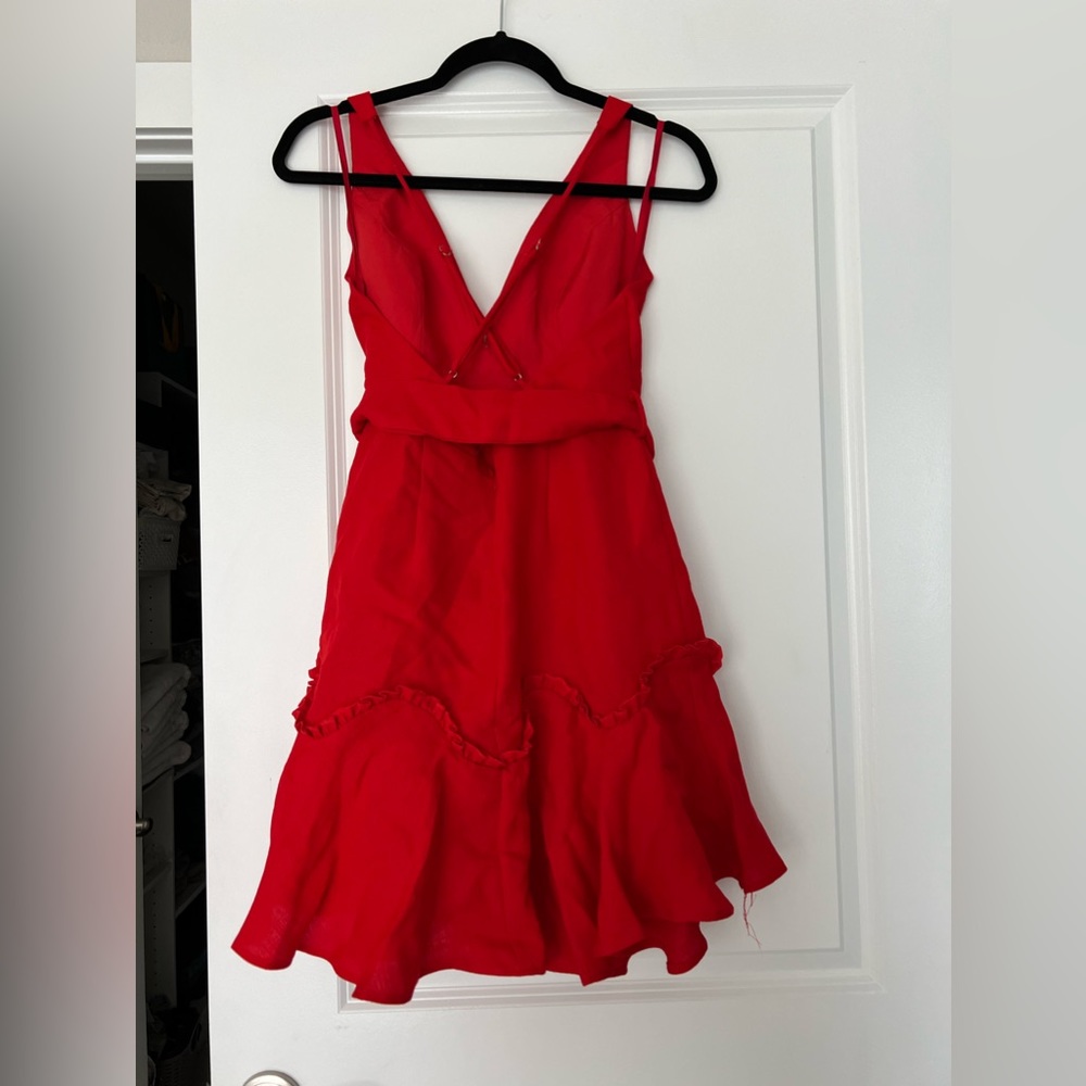 Red ruffle hem dress. Selfie Leslie. Size Medium